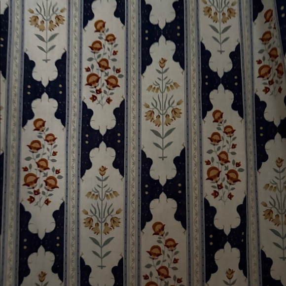 Entro Navy Blue Medallion Top - Picture 8 of 10